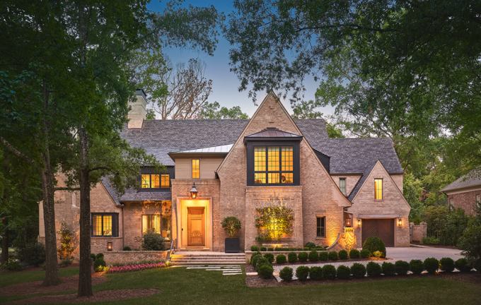 Nhà biệt thự kiểu Mỹ Tudor